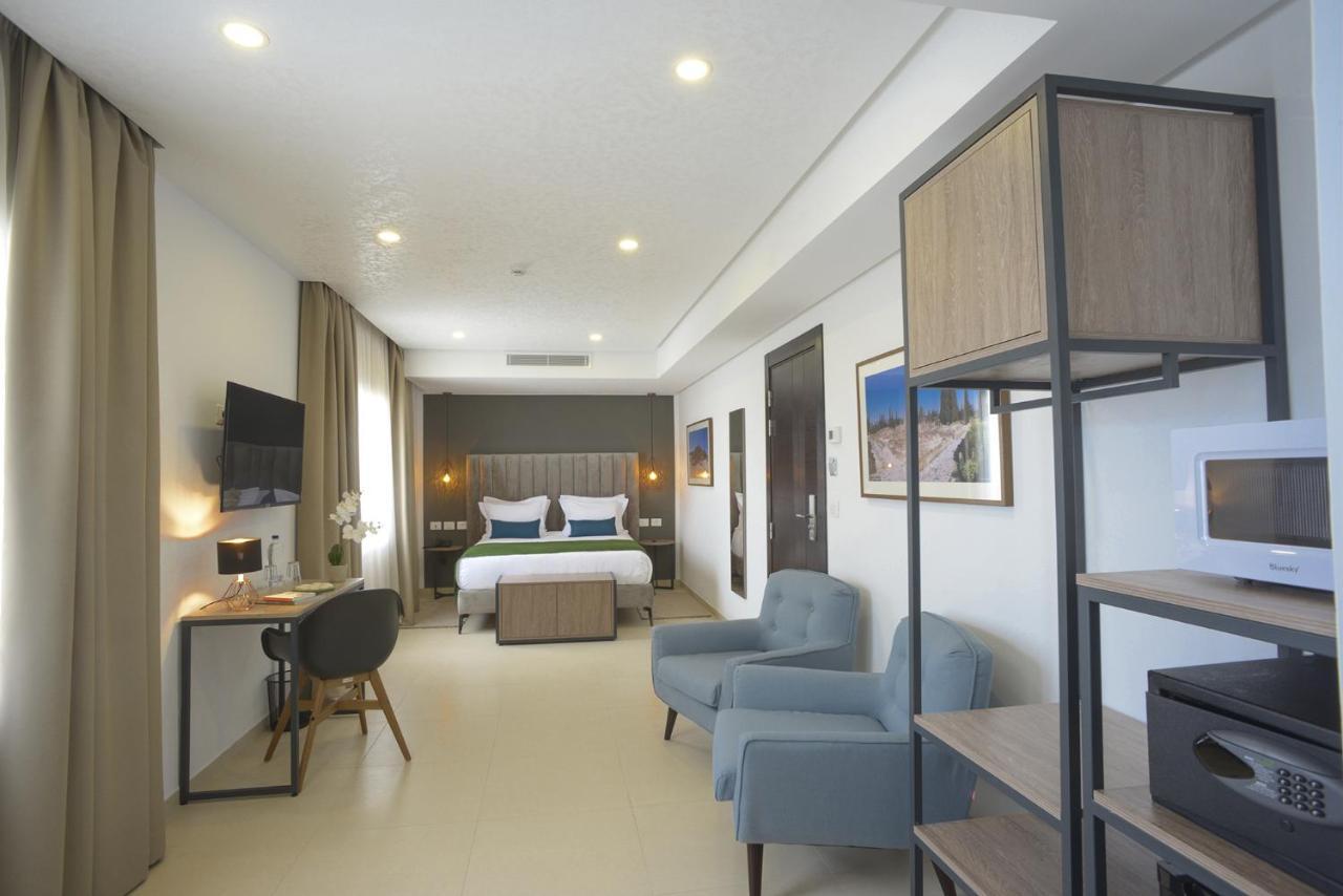Aparthotel Maia 5*