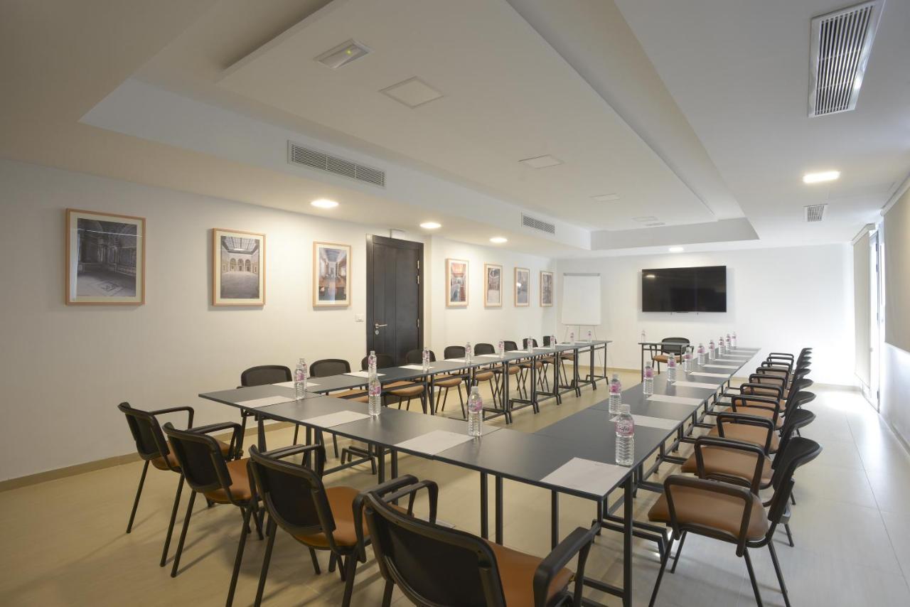 Maia Aparthotel 5*