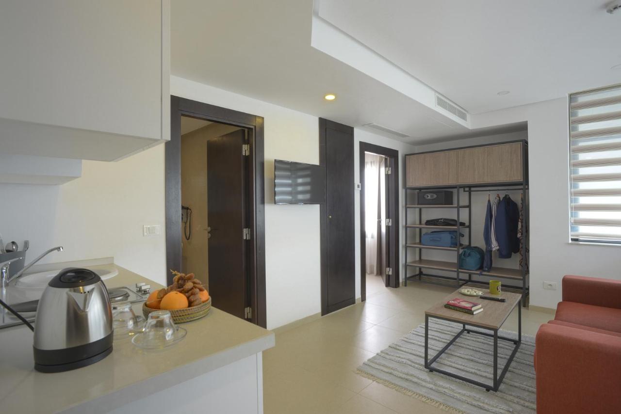 Maia Aparthotel